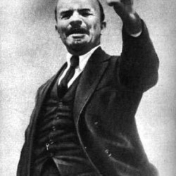 lenin_1921-07_beim_3_kongress_der_komintern